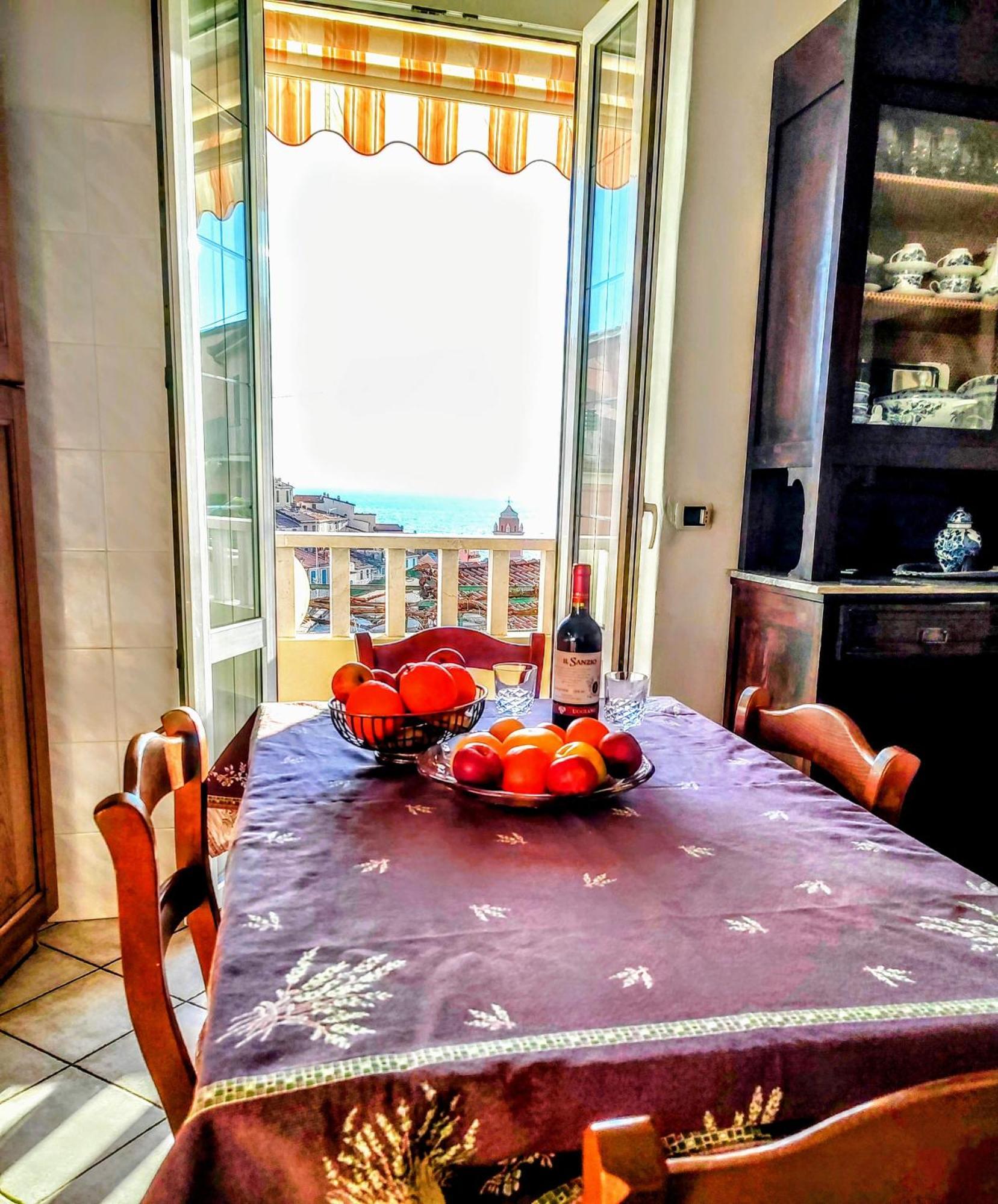 Апартаменты -La Terrazza Nel Vigneto- Golfo Dei Poeti Телларо Экстерьер фото
